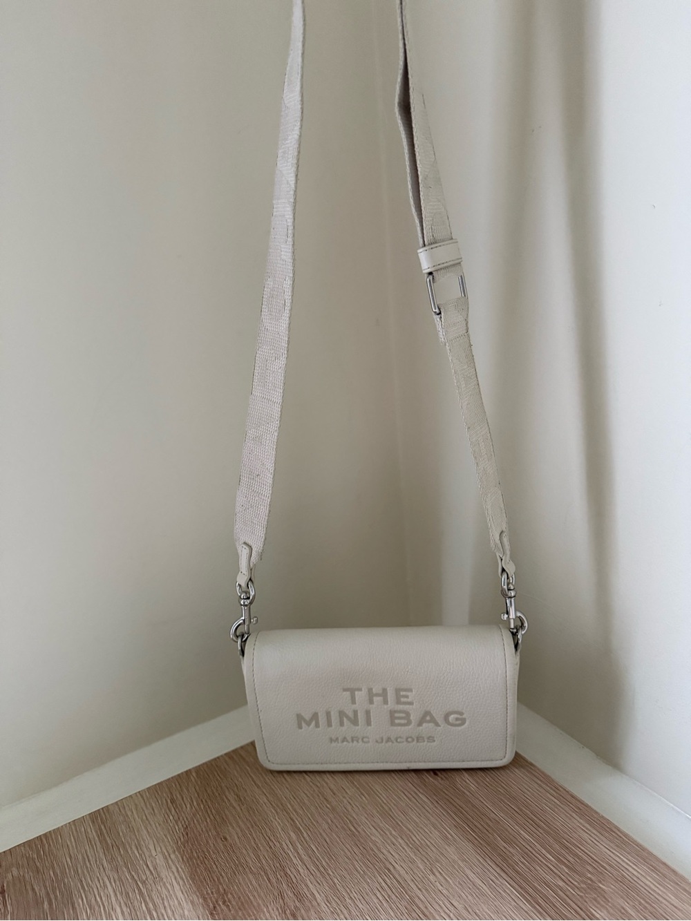 Marc Jacobs Mini Crossbody Bag in Cream White - Picture 2 of 16